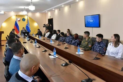 В Туве вручили награды отличившимся участникам добровольной народной дружины