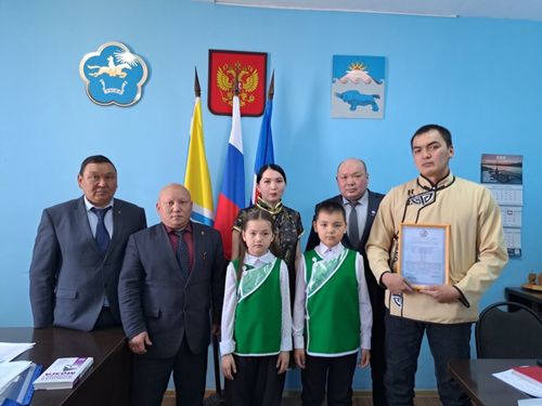 Молодые семьи Сут-Холя получили господдержку