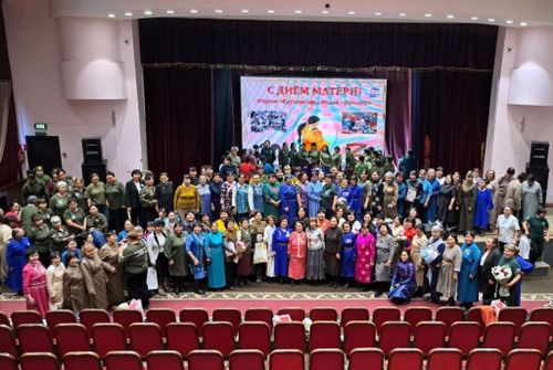 В Туве отметили женщин, помогающих фронту