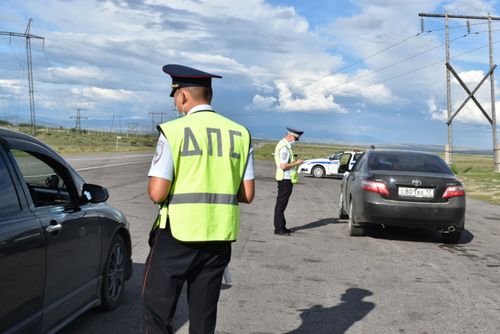 В Кызыле госавтоинспекторы выявили очередной факт использования поддельного водительского удостоверения
