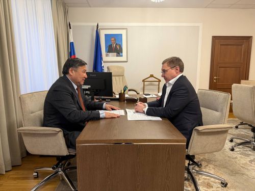 Владислав Ховалыг обсудил с Владимиром Якушевым развитие Тувы и реализацию Народной программы