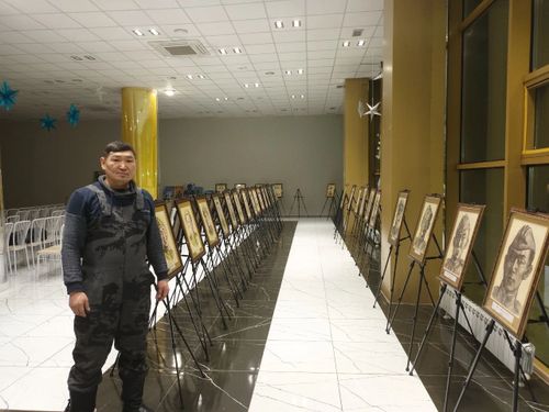 Выставка Радомира Балгана, посвященная воинам из Тувы, погибших в СВО пройдет 20 - 22 июня 2024 года