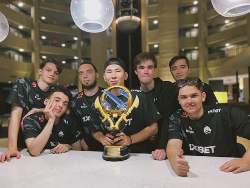 Киберспортсмен из Тувы TORONTOTOKYO обратился к хейтерам в ходе гранд-финала мейджора в США