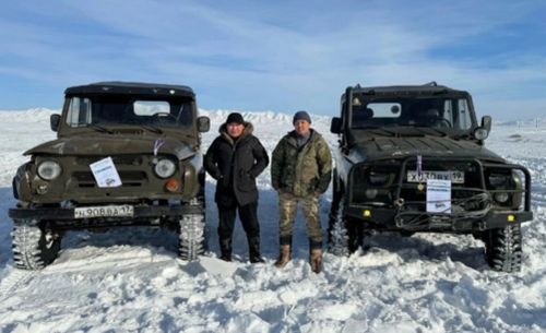 Ак-Дагда «УАЗ» маркалыг автомашиналар аразынга чарыш
