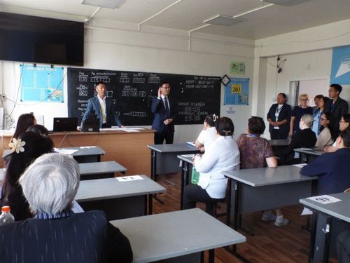 Выпускники Тувы написали ЕГЭ по биологии, географии и иностранному языку