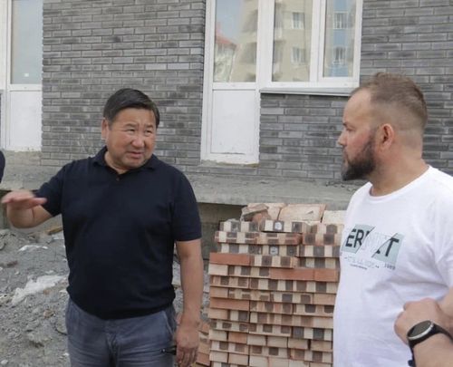 Владислав Ховалыг: «101 квартира будет передана детям-сиротам до конца следующего года»