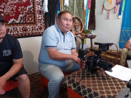 В Чадане снимают кино про шаманов