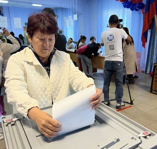 95 участковых избирательных комиссий открылись в Туве в единый день голосования