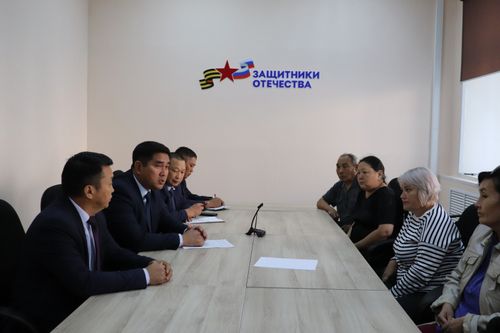 Депутат Госдумы встретился с семьями военнослужащих