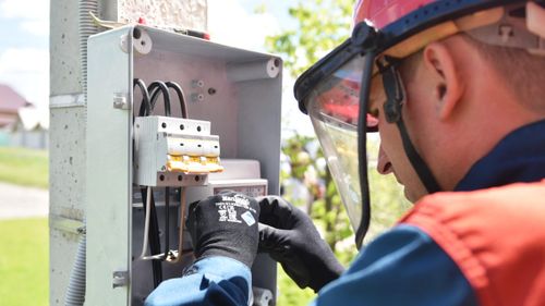 В России упростят процедуры технологического присоединения объектов бизнеса и граждан к электросетям