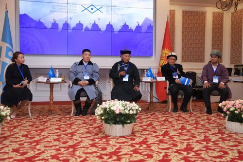 В Киргизии прошел 1 Всемирный форум сказителей