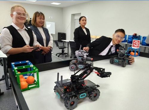 3500 школьников Тувы охвачено занятиями в детских технопарках – кванториумах