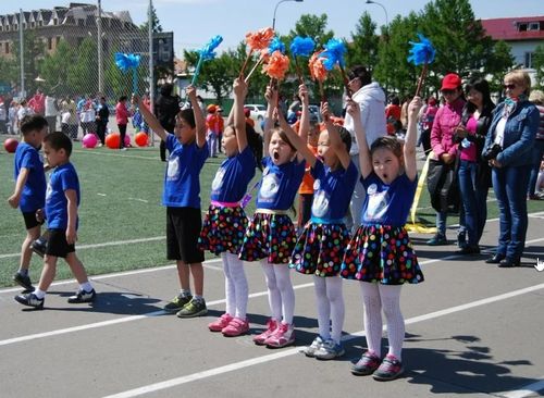 Жители Тувы о Международном Дне защиты детей и мерах государственной поддержки