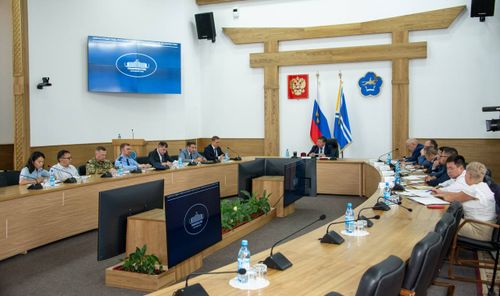 В Правительстве Тувы экстренно обсудили вчерашнее ЧП и меры, принимаемые в связи с этим