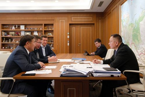 Тываның Баштыңы Россияның тудуг болгаш чуртталга-коммунал ажыл-агый сайыды-биле ужурашкан