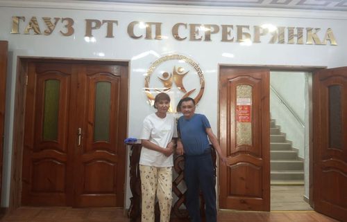 Родители павших героев из Монгун-Тайги прошли лечение в санатории «Серебрянка»