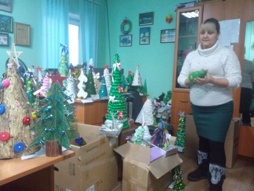 В Туве подвели итоги конкурса новогодних поделок «Ёлочка, живи»