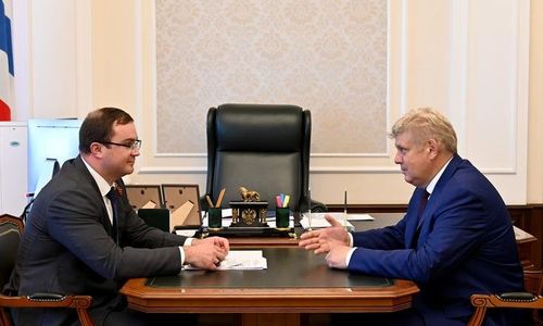 Анатолий Серышев и Виталий Хоценко обсудили исполнение поручений Президента и ключевые задачи развития Омской области