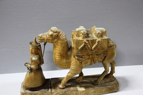 В Туве пройдет конкурс деревянных скульптур малых форм имени Донгака Окаанчыка