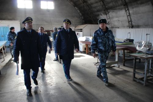 Прокурор Тувы проверил соблюдение законов в исправительном учреждении