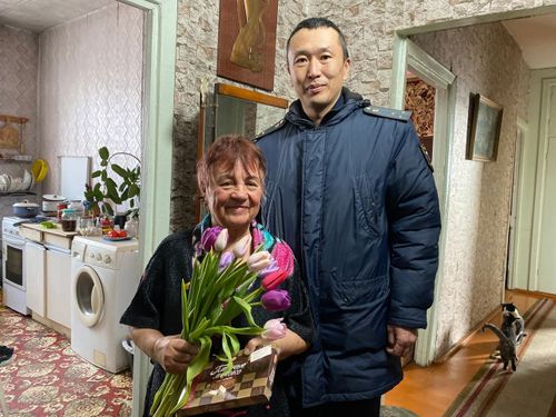 Судебные приставы приняли участие в акции «Вам, любимые»