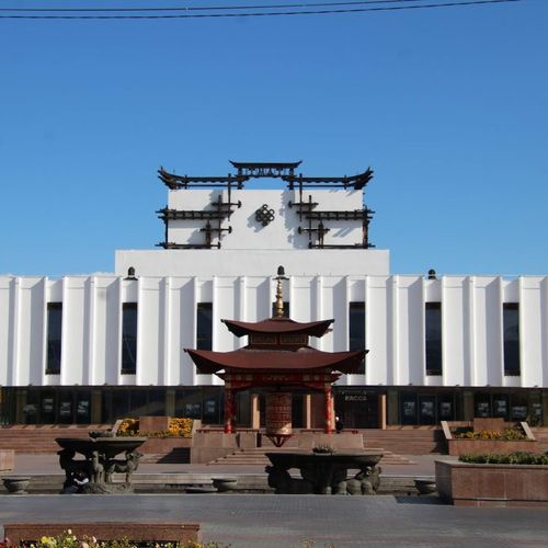 В Кызыле состоится открытие художественной выставки «Искусство формы»