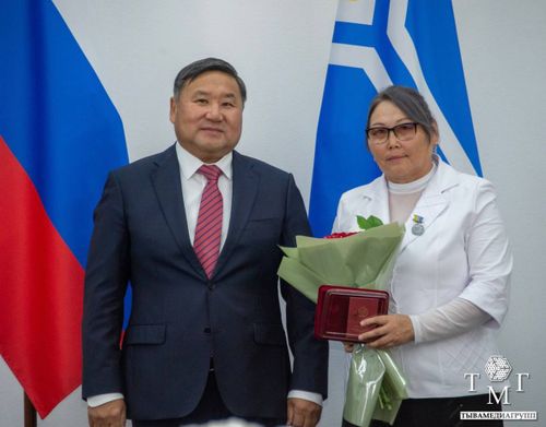 В Туве прошла церемония вручения государственных наград