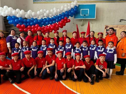 В школе села Кара-Холь открылись Центры детских и родительских инициатив