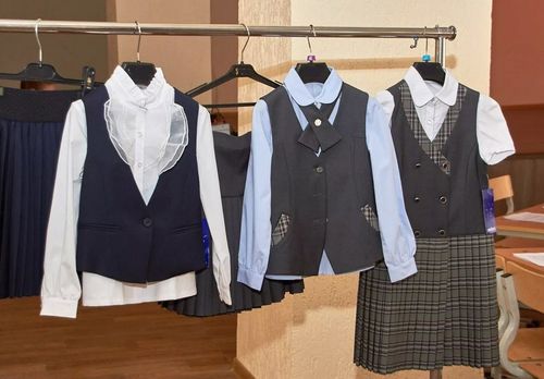 Минтруд Тувы опроверг информацию о предоставлении выплат на приобретение школьной формы