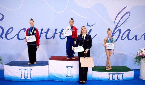 Гимнастки спортивной школы «ЦСКА-Тыва» завоевали золото и серебро на региональных соревнованиях