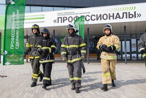 Тускай ортумак мергежилдер чемпионады эгелээн