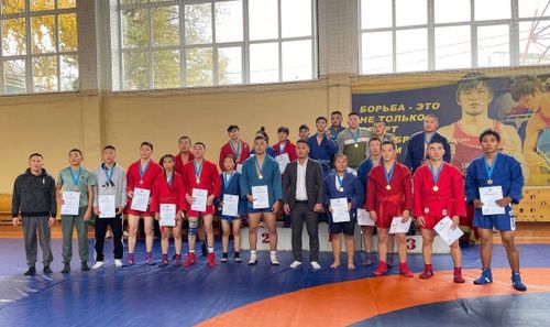 Тывага самбога Сибирь федералдыг округтуң чемпионады болгаш бирги чери дээш шилилде маргылдаалар эрткен