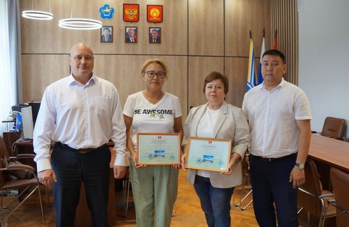 В Кызыле наградили победителей конкурса «Чистый дом. Чистый двор. Чистый город»