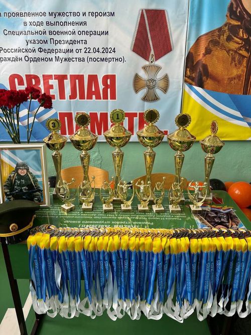 Две «Парты Героя» открыли в школе села Аржаан