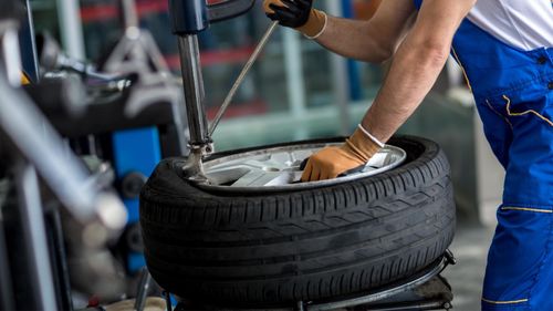 Пора «переобуваться» или еще подождать? Меняем резину на автомобиле