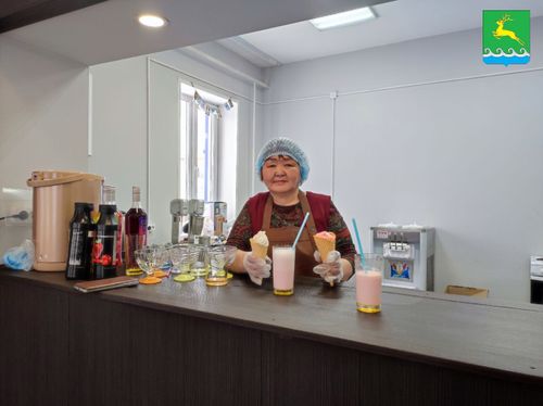 Вкусный бизнес: жительница Турана открыла точку продажи мягкого мороженого