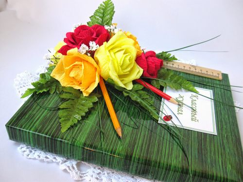 Подсчитаны затраты россиян ко Дню учителя