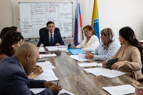 В Туве обсудили промежуточные итоги реализации новых национальных проектов