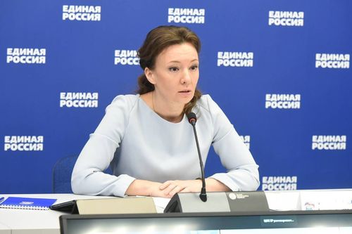 Анна Кузнецова: Общественные приёмные «Единой России» стали настоящим фронтом борьбы за интересы людей – семей, детей, пенсионеров, участников СВО