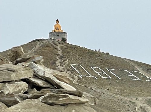 К священной горе в Туве потянулись туристы из Москвы и Санкт-Петербурга