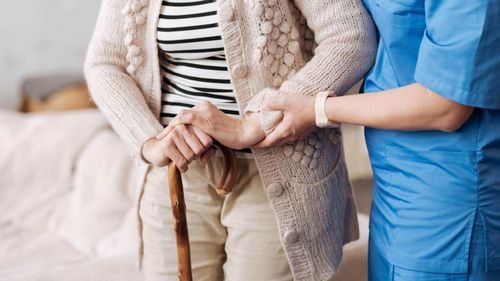 В Туве более 150 человек обучат по программе «Помощник по уходу»