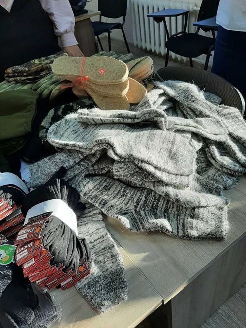 В Барун-Хемчикском районе продолжается акция по сбору гуманитарной помощи мобилизованным для участия в спецоперации землякам