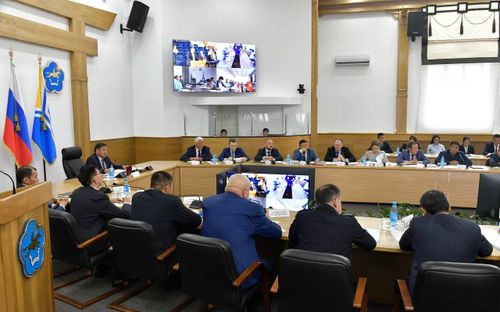 Владислав Ховалыг: «Сенокосная кампания в этом году у нас проходит без особых нареканий»