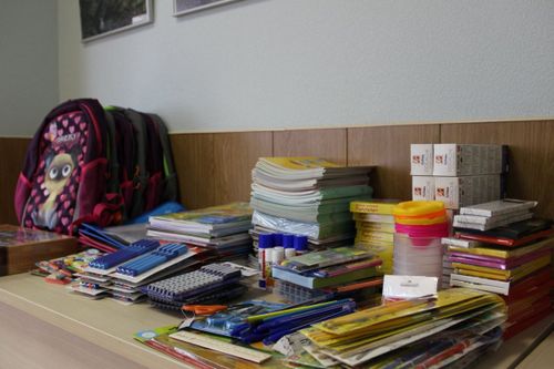 Судебные приставы присоединились к акции «Помоги собраться в школу"