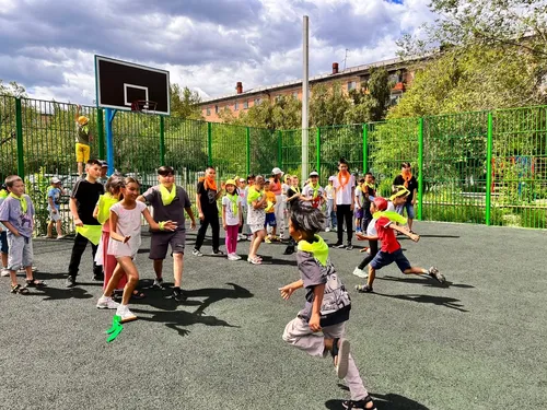 В пришкольном лагере Кызыла прошли весёлые старты