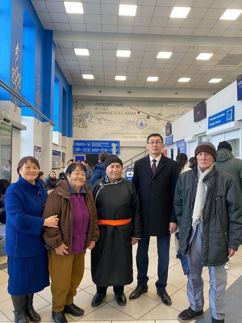 Ветеранам Тувы организовали тур по знаковым местам Бурятии