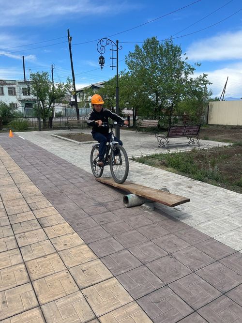 В Барун-Хемчикском районе выявили лучших велосипедистов среди школьников