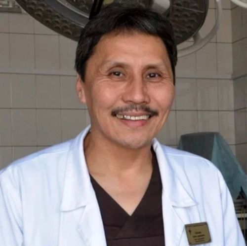 Врач из Тувы стал кавалером ордена Пирогова