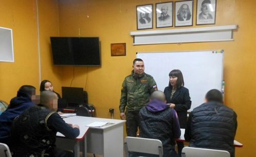 В СИЗО №1 Тувы прошла встреча подростков с участником СВО