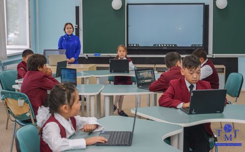 Школы Тувы получат современное оборудование для классов ОБЖ и технологии